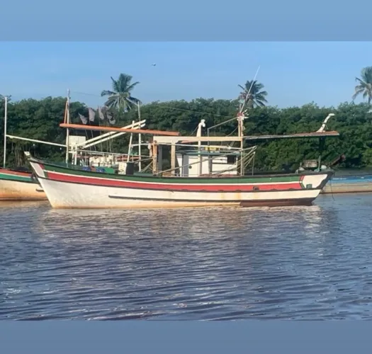 Vendo barco de pescar de arrasto