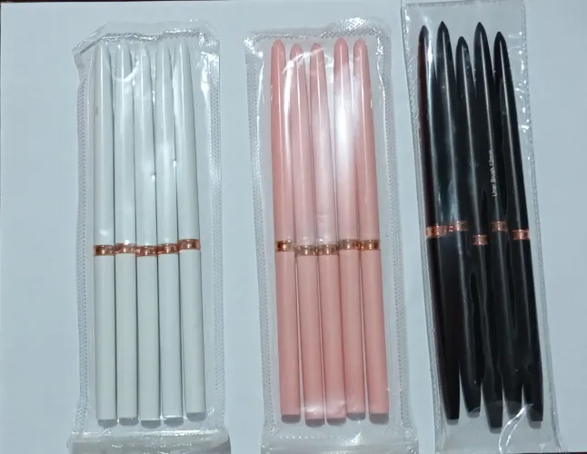 Kit 5 pincéis para nail art ponta fina.