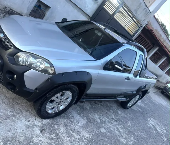 Fiat Strada Adventure 1.8/ 1.8 Locker Flex CE 2012
