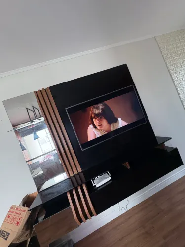 Vendo rack tv semi novo
