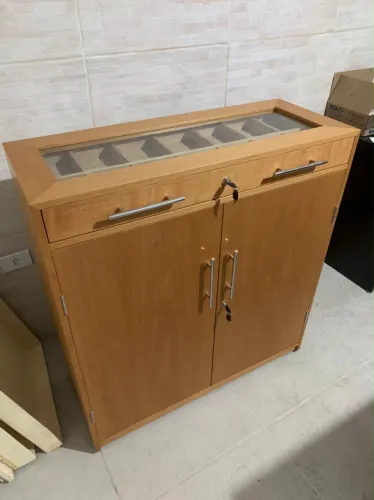 Balcão Umidificador para Charutos em Madeira com Visor de Vidro