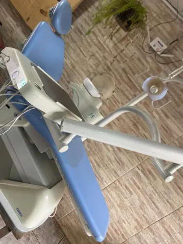Cadeira odontológica reformada com garantia