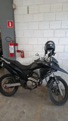XRE 300 2016 PRETA