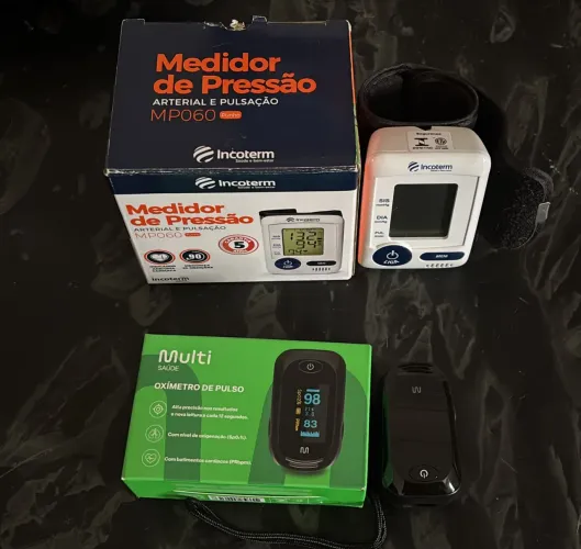Kit oximetro e medidor de pressão