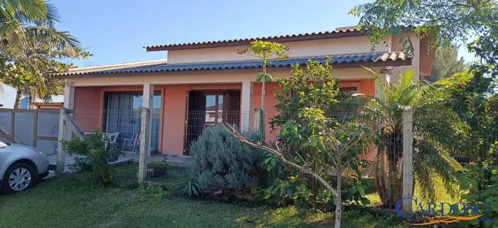 Casa 3 dormitórios à venda Praia Azul Arroio do Sal/RS