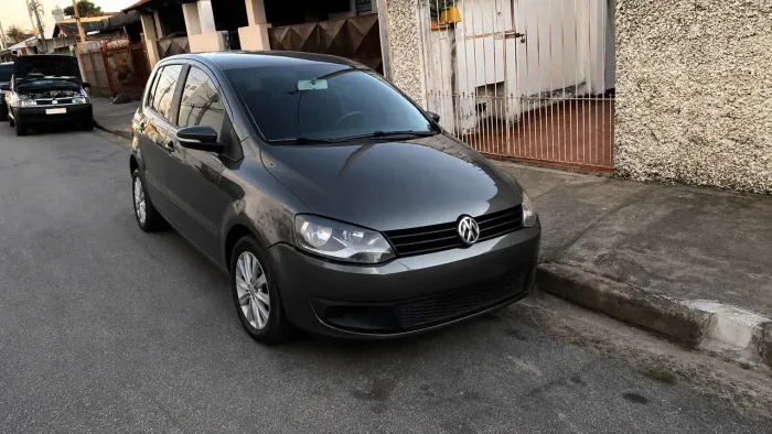 Volkswagen Fox 1.6 MI I Motion Total Flex 8V 5P 2013