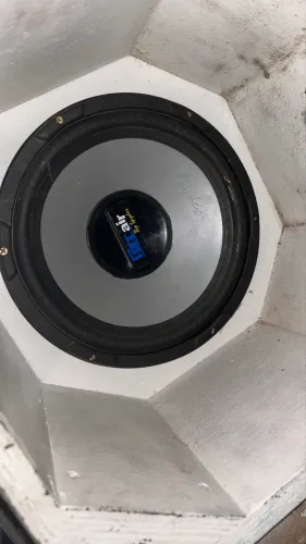 Caixa de Som Automotiva