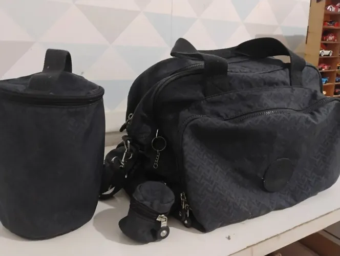 Bolsa Kipling maternidade e Kipling normal