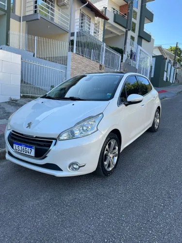 Peugeot 208 Griffe 1.6 Flex 16V 5P Mec. 2015