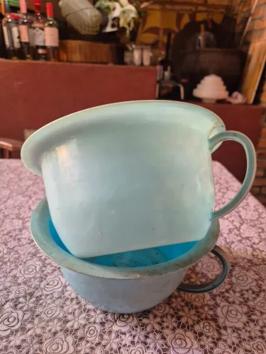 2 pânico de plástico antigo