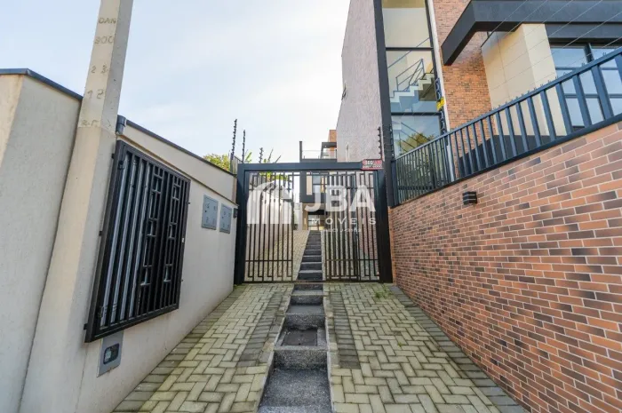 MARAVILHOSO SOBRADO TRIPLEX COM ÁTICO