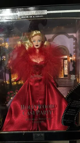 BARBIE COLLECTOR HOLLYWOOD CAST PARTY - NRFB