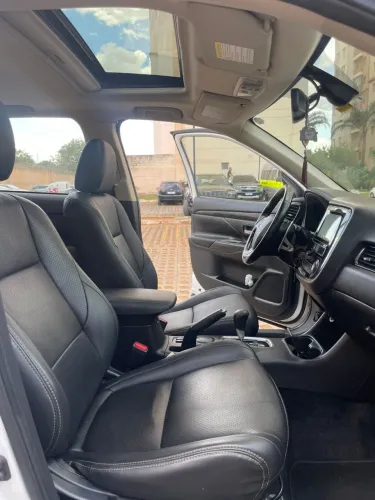 Mitsubishi Outlander 2.0 16V 160cv Aut. 2016