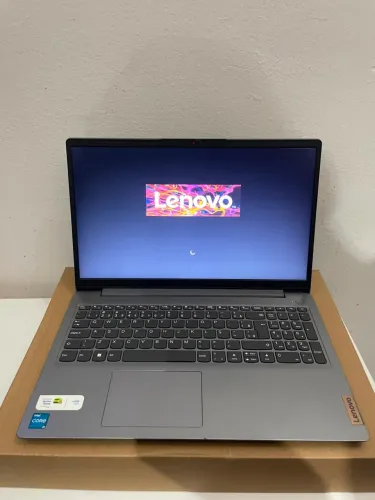 Notebook Lenovo i3 11?ger SSD NVME 256GB 12GB DE RAM 
