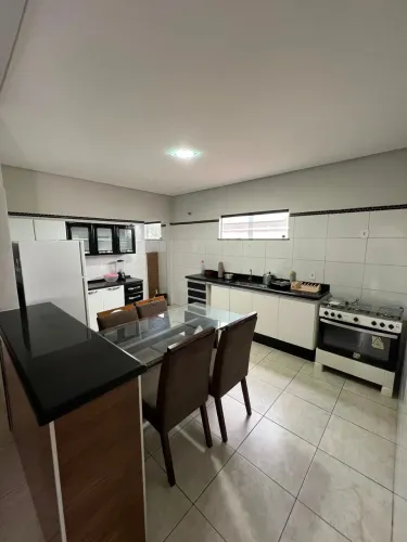 Apartamento / Bairro Centauro / Eunápolis