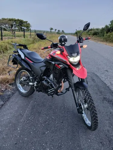 Lander 250 a venda no pix