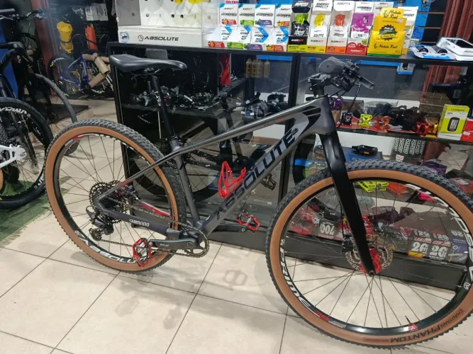 Bike aro 29 Absolute carbono 1x12 Shimano DEORE 