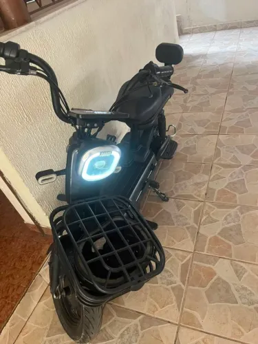 Bike Elétrica Semi nova