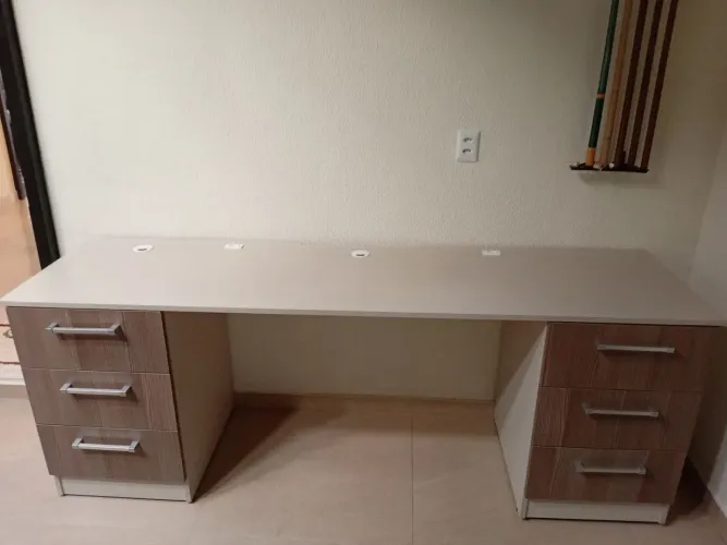 Conjunto de móvel (TV não inclusa)