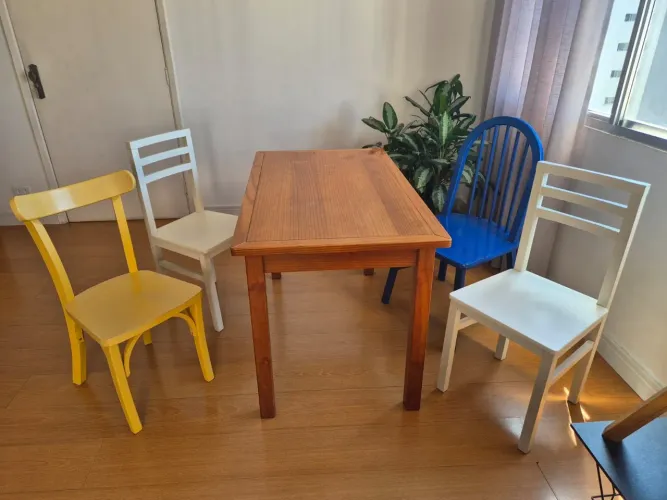 Mesa em Madeira