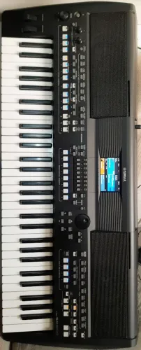 Teclado arranjador Yamaha SX 600