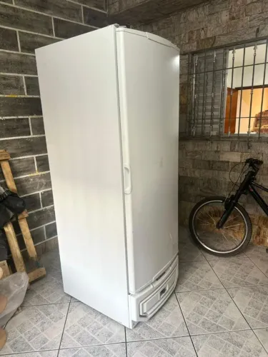 freezer vertical Gelopar 500l 220v custa 4500 na loja