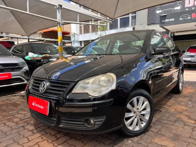 Volkswagen Polo Sedan 1.6 MI Total Flex 8V 4P 2011