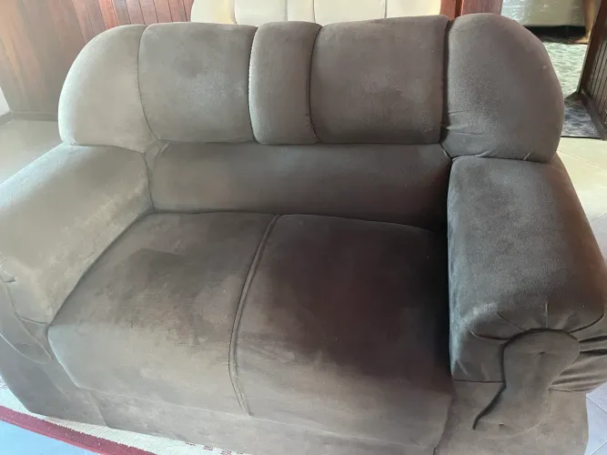   Vendo sofá bege e sofá cinza, ambos em ótimo estado 