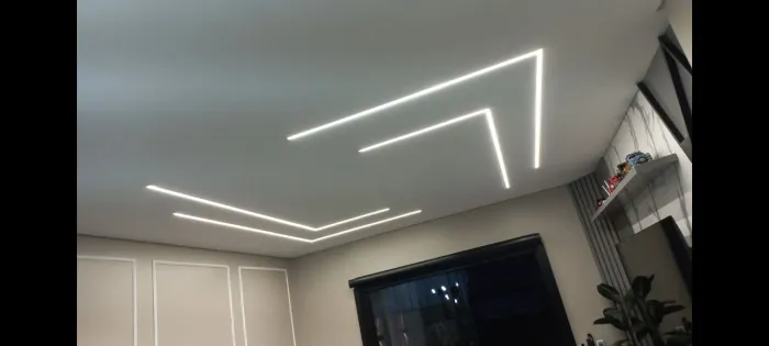 AJUDANTE DE ELETRICISTA 