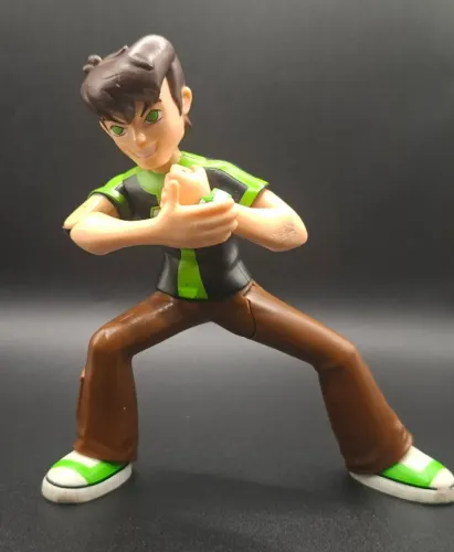 Ben 10 Omniverse original Bandai
