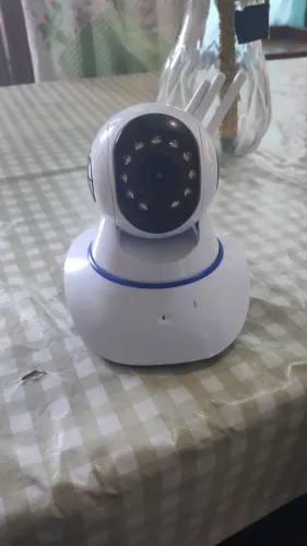 Câmera babá wi-fi com defeito 