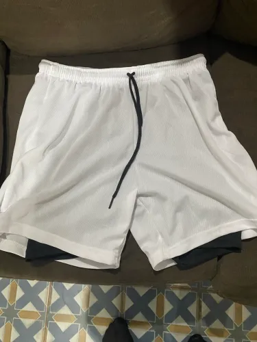 Vendo short com cueca térmica bom para treino 