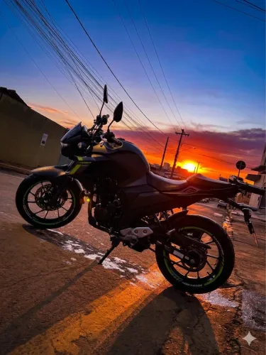 FZ25 23/24 SEM DETALHES, EXTREMAMENTE NOVA