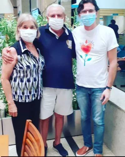 Mais que um Cuidador, uma companhia segura para a terceira idade.