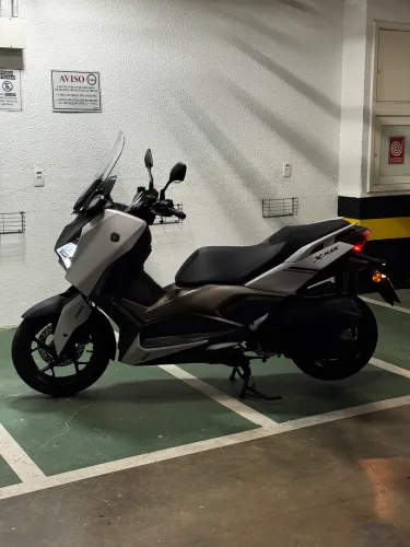 Yamaha XMAX 250 Connected 25/25