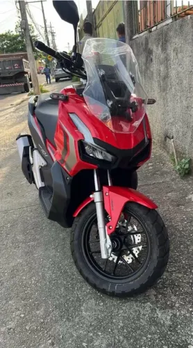 Vendo uma adv muito conservada 20.000 , ano 2021