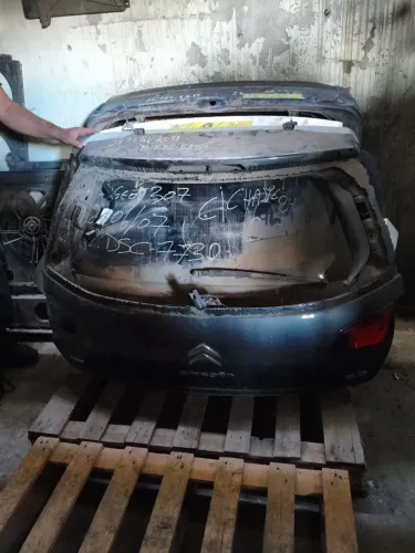 VENDO TAMPA DA MALA C3 2013
