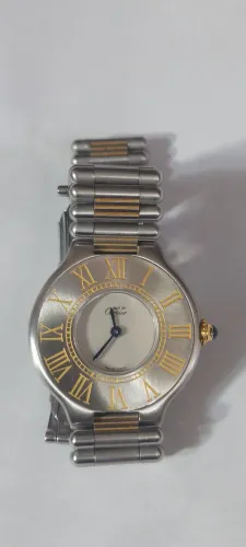 Relógio marca Cartier modelo 21 aço ouro 