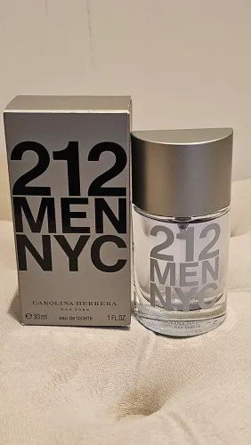Perfume 212 MEN NYC 30ML.