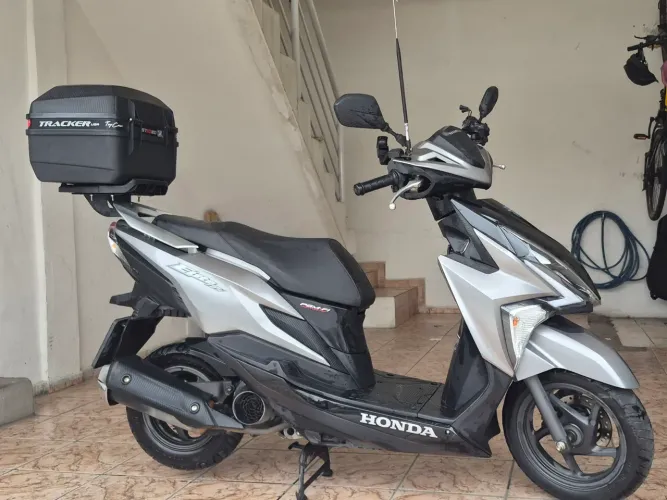 Scooter honda elite