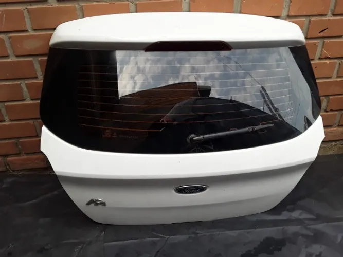Tampa Traseira Ford Ka 2020