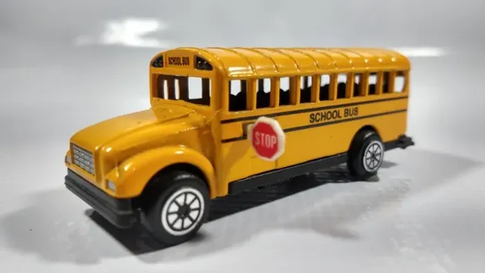 Ferromodelismo Escala Ho Veículo Ônibus Escolar 