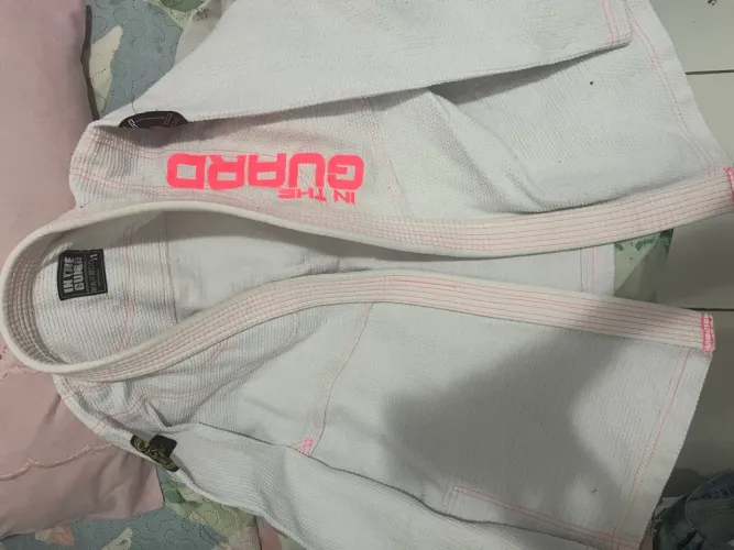 Kimono Jiu Jitsu In The Guard A1 Branco