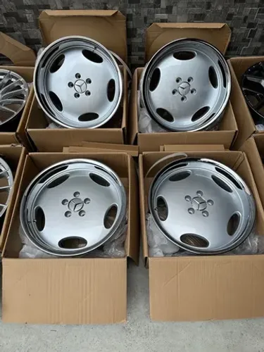 Aro 18? mercedes monobloco 8,5 e 9,5 furacão 5x112