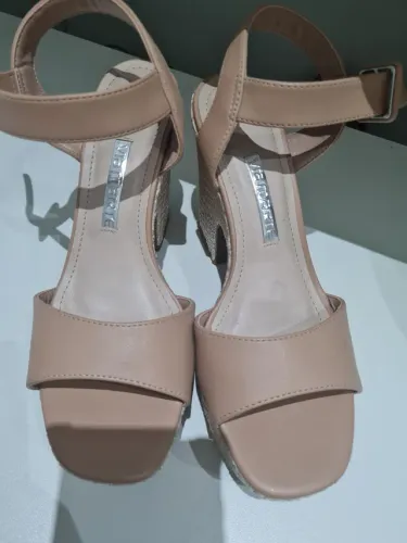 Sandalia