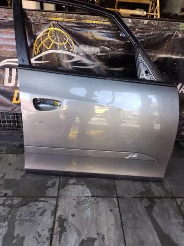 Porta Dianteira Direita Jac J6