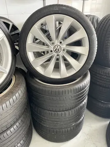 RODA 18 VOLKS SEMI NOVA COM PNEUS 235/40R18 CONTINENTAL