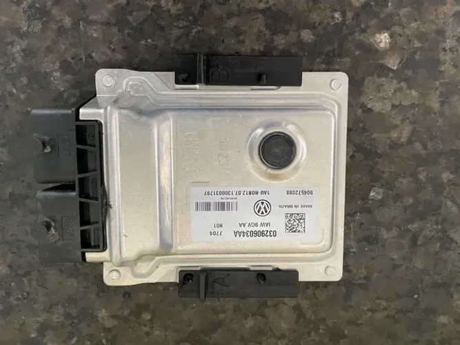 Módulo de injeção eletrônica gol fox 1.6 032906034aa iaw9gv.aa