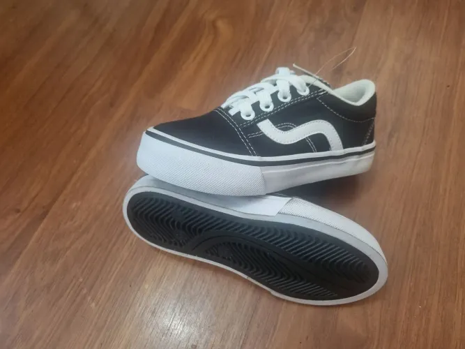 tênis starzinho de listra preto/branco <br>