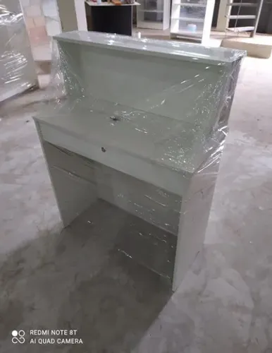 BALCÃO CAIXA COM CANALETADO MDF